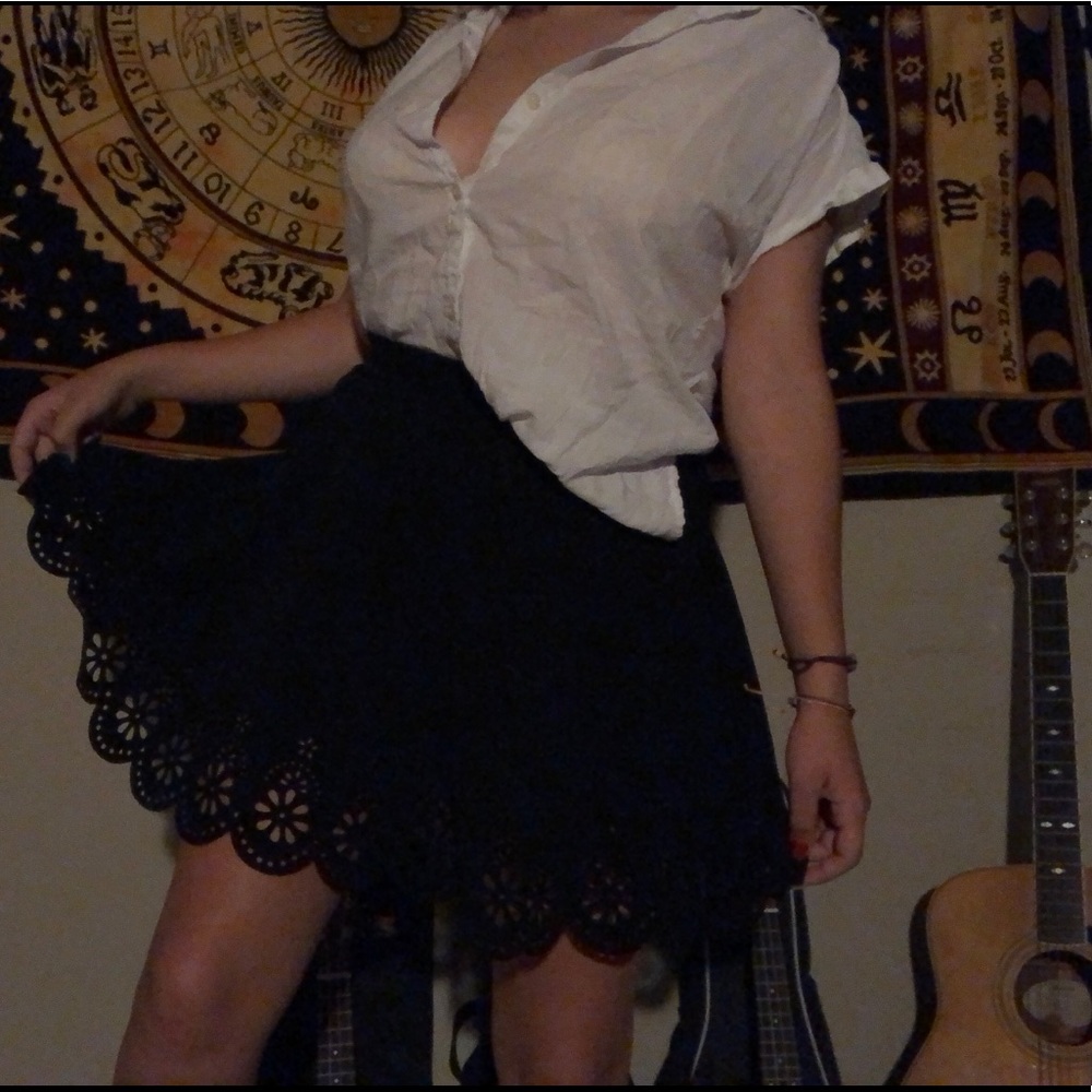 black skirt